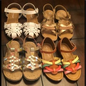 4 pairs of Cat&Jack toddler size 9 sandals
